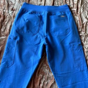 Figs Women’s Ceil Blue Yola Skinny Scrub Pants 2.0